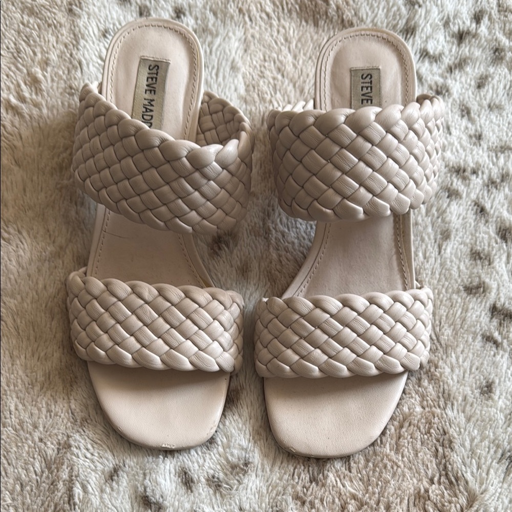 Steve Madden Cream Quilted Sandal Heel